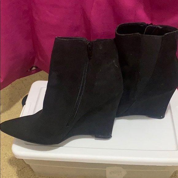 pointed wedge booties - Picture 2 of 4